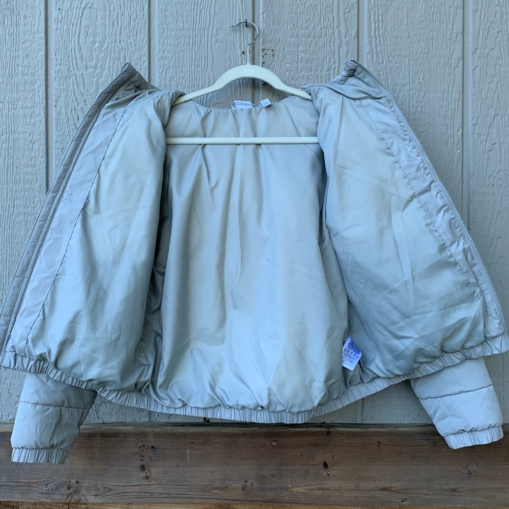 Adidas Originals light grey semi-cropped oversized zip up puffer jacket - Picture 9 of 16